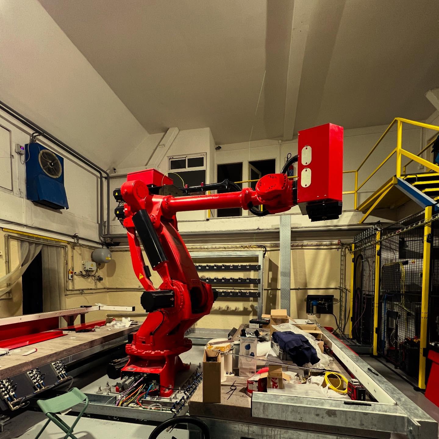 Chlapci z @remil_robotics makajú na pracovisku pre nového pracanta 💥
Touto cestou by som vyzdvihol pokrokové názory nového majiteľa. Človek s takýmto prístupom a zmýšľaním je prínosom pre nás všetkých.
Tesime sa na spoluprácu! 👊
.
.
.
#remil #remilrobotics #kamenictvi #kamenarstvo #diasegment #diamantovenastroje #diamantovykotuc