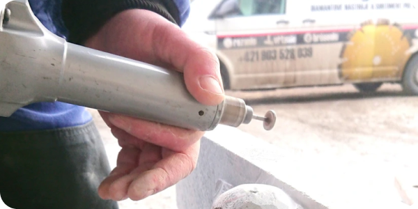 Diamantové telieska v kamenárstve